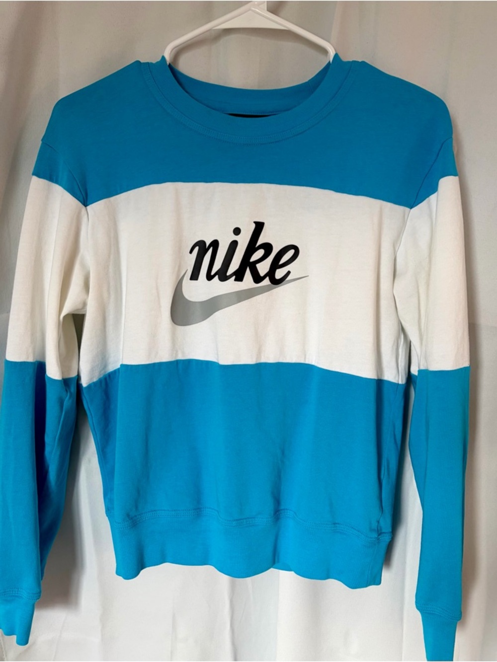 Nike Blue and White Colorblock Crewneck Sweatshirt XS